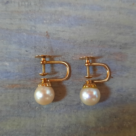Vintage 18K Yellow Gold Custom Made Cultured Pearl Screwback Earrings - Picture 6 of 15